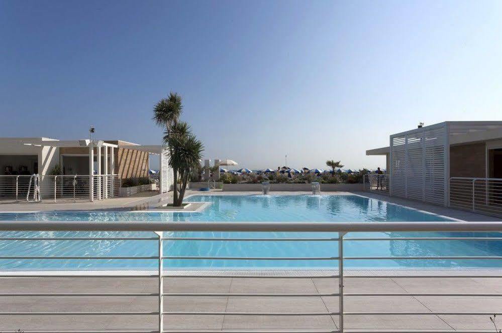 Hotel Corallo Garni Cattolica Exterior foto